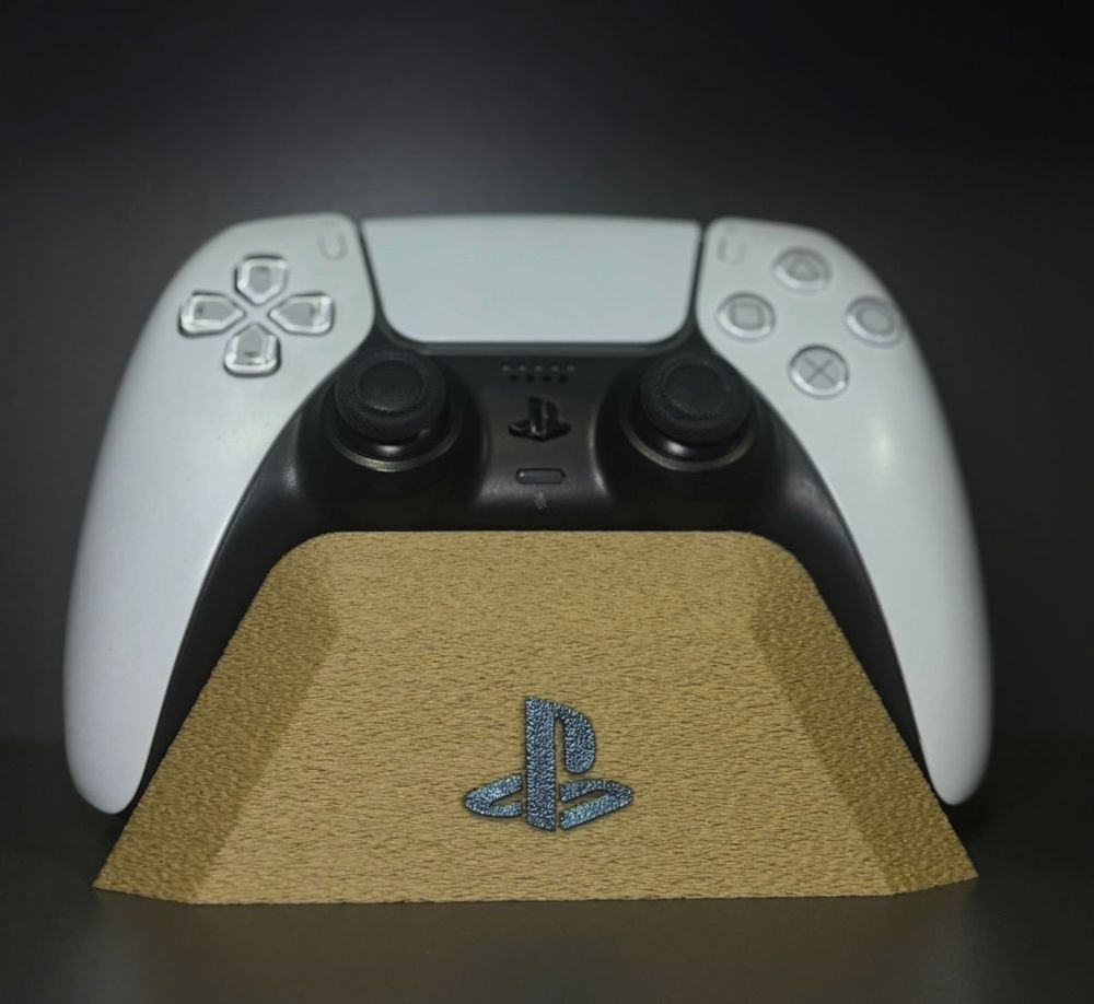 PlayStation Controller Stand Wooden touch 🎮_thumbnail_4